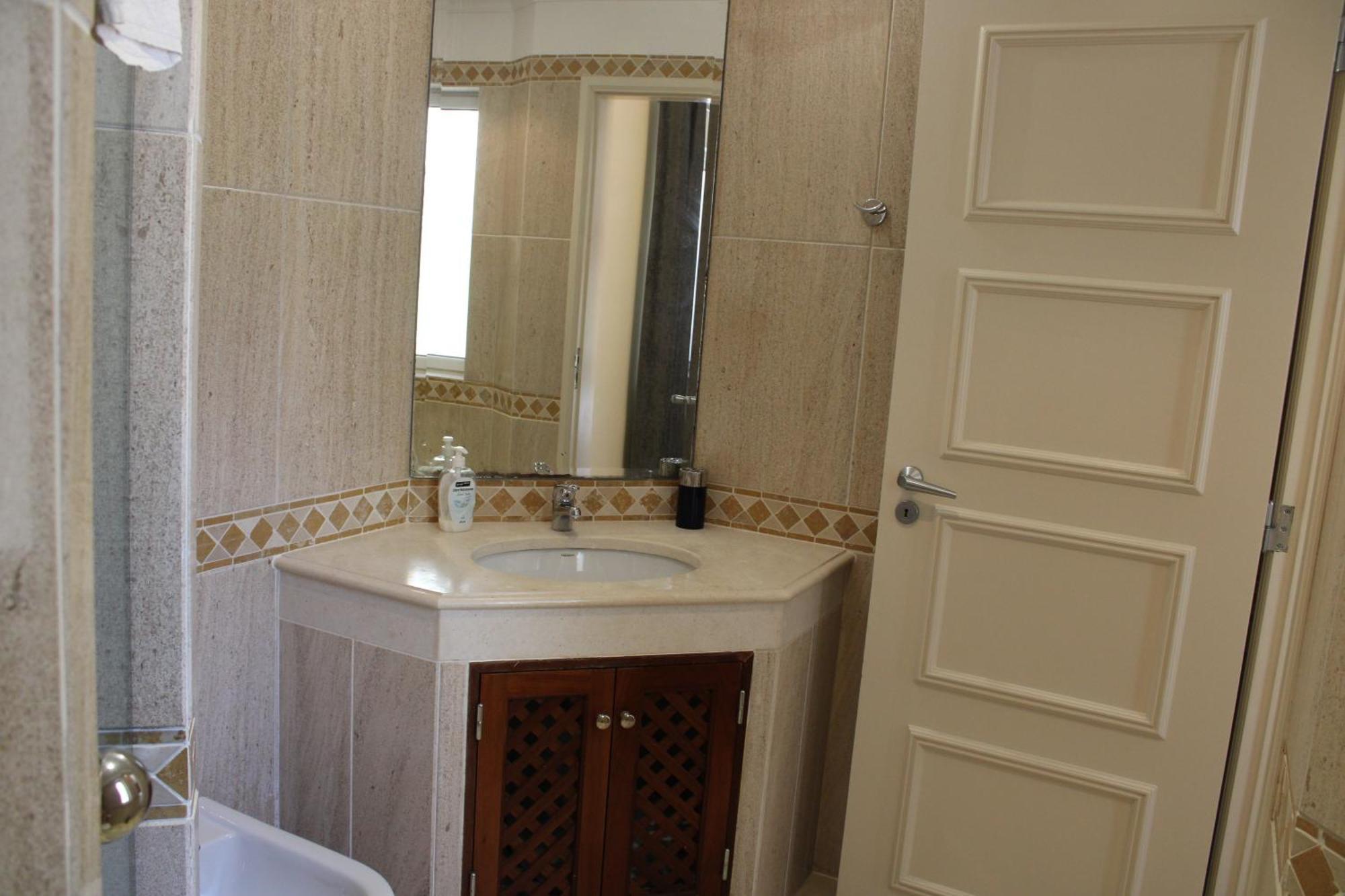 Luxury 2 Bedroom Apartment With Private Garden Almancil Bagian luar foto